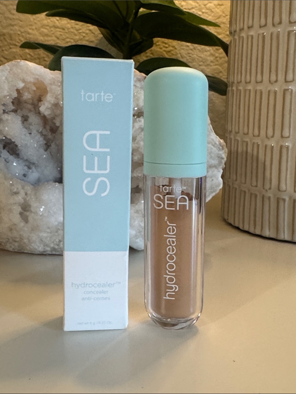 tarte SEA Hydrocealer Concealer - light blue and white packaging